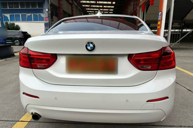 Used BMW 1 Series 2018 118i Fashion Model Exterior 3