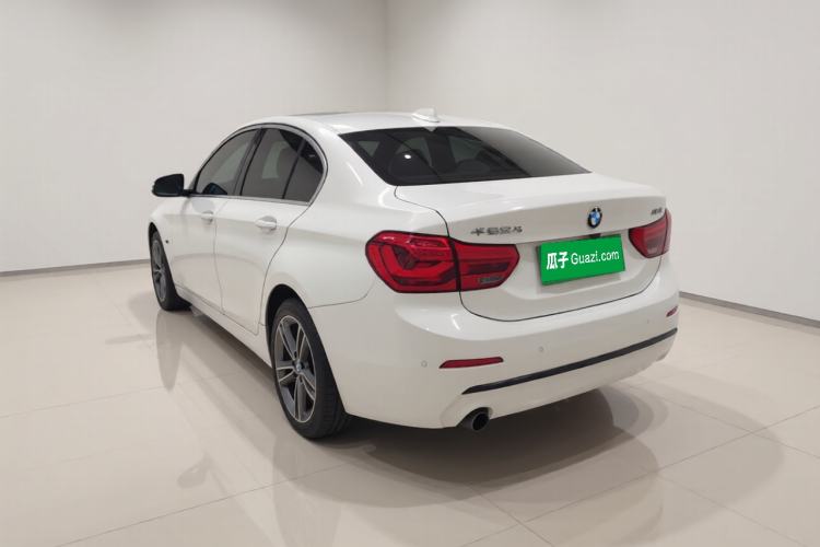 Used BMW 1 Series 2018 118i Sport Edition Exterior 3