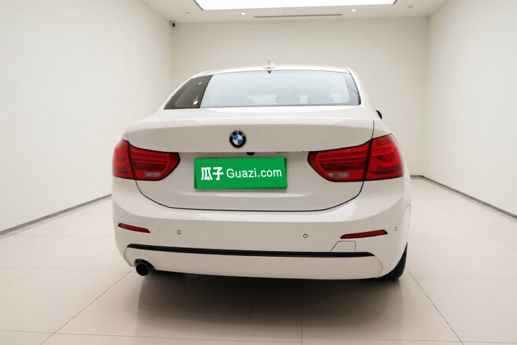 Used BMW 1 Series 2018 118i Sport Edition Exterior 4