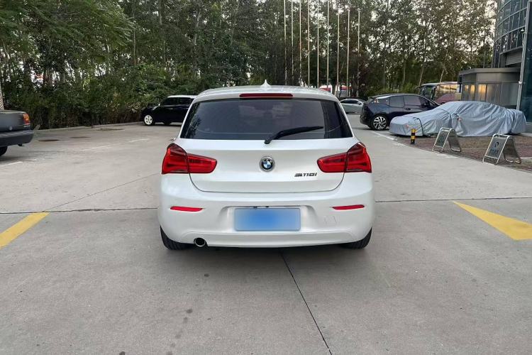 Used BMW 1 Series 2018 118i Leading Model Exterior 4