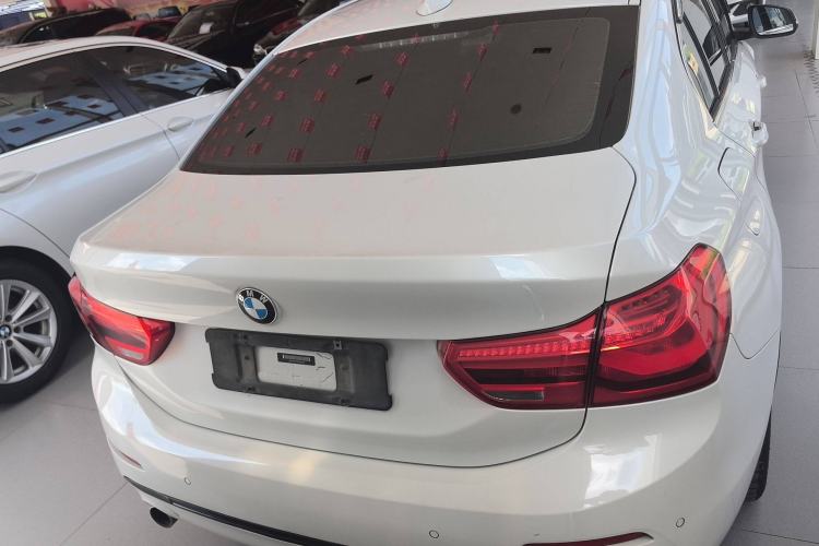 Used BMW 1 Series 2018 118i Sport Edition Exterior 4
