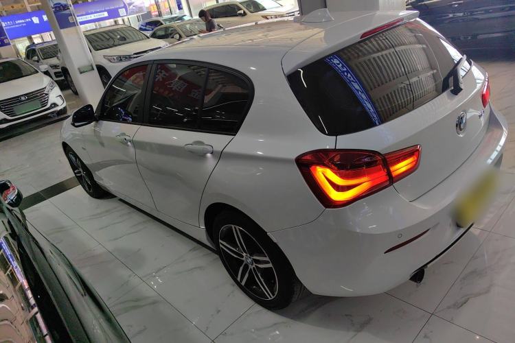 Used BMW 1 Series 2018 118i Sport Design Package Exterior 4
