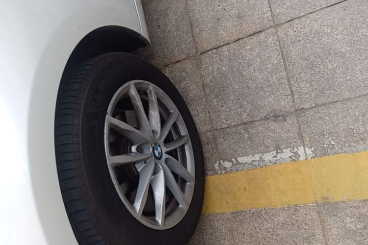 Used BMW 1 Series 2018 118i Fashion Model Exterior 4