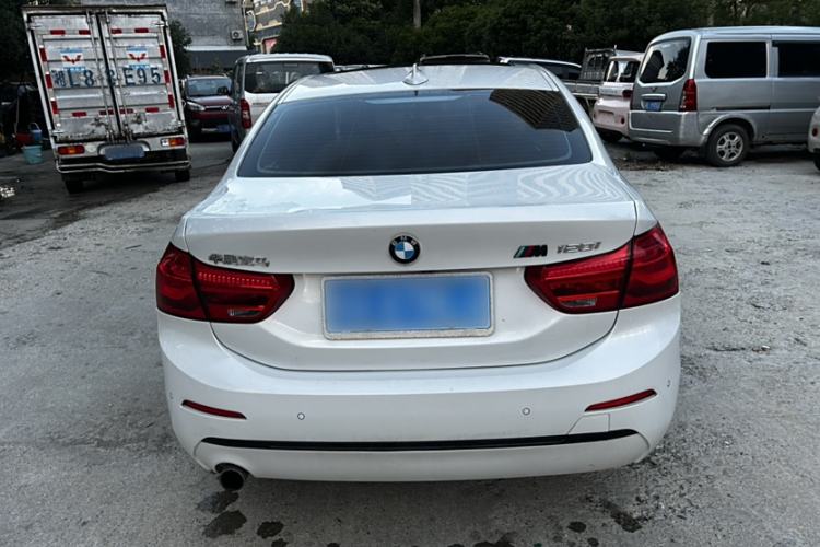 Used BMW 1 Series 2018 Facelifted 118i Sport Edition Exterior 4