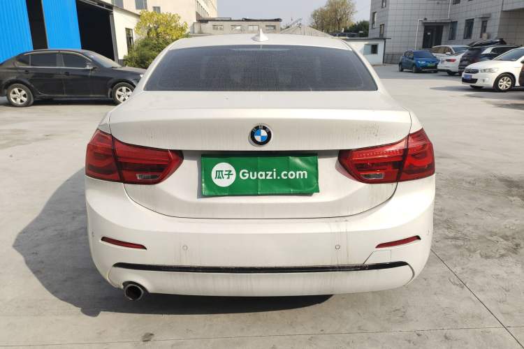 Used BMW 1 Series 2018 118i Design Package Edition Exterior 4