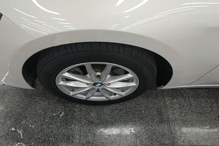 Used BMW 1 Series 2018 118i Fashion Model Exterior 4