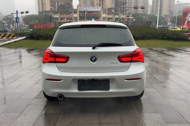 Used BMW 1 Series 2018 118i Leading Model Exterior 4