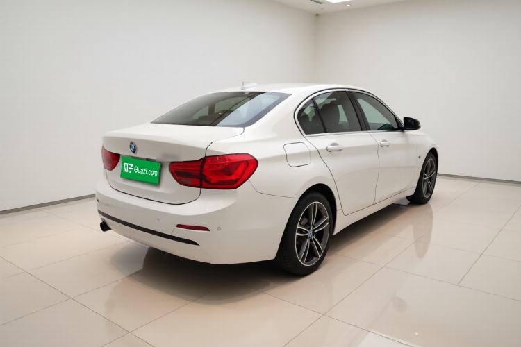 Used BMW 1 Series 2018 118i Sport Edition Exterior 5