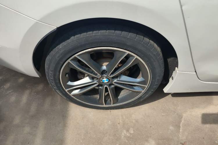 Used BMW 1 Series 2018 Facelifted 118i Sport Edition Exterior 5