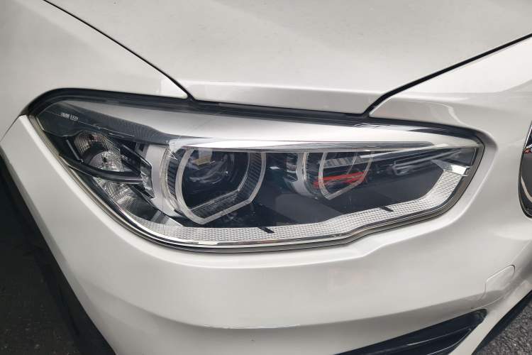 Used BMW 1 Series 2018 118i Sport Design Package Exterior 5