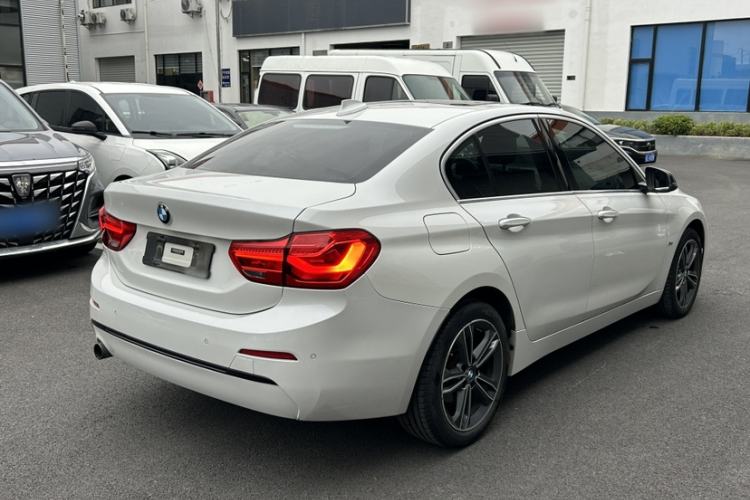 Used BMW 1 Series 2018 118i Sport Edition Exterior 5