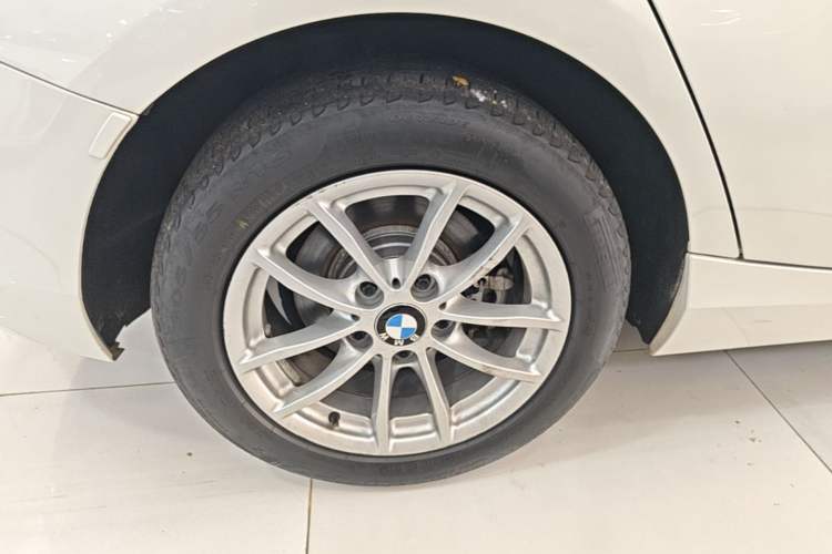 Used BMW 1 Series 2018 118i Leading Model Exterior 5
