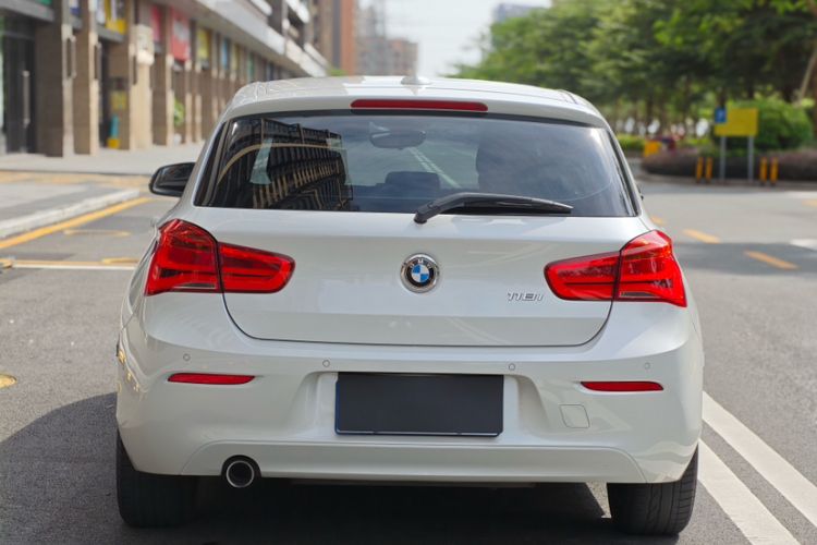 Used BMW 1 Series 2018 118i Leading Model Exterior 5