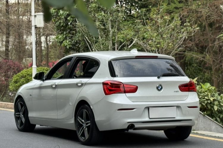 Used BMW 1 Series 2018 118i Sport Design Package Exterior 5