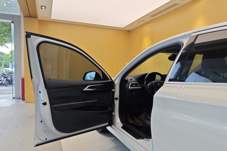 Used BMW 1 Series 2018 Revised 118i Fashion Edition Exterior 5