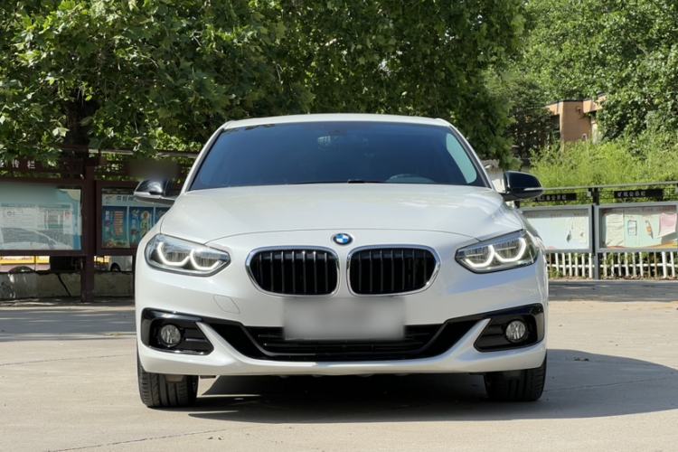 Used BMW 1 Series 2018 120i Design Package Model Exterior 5