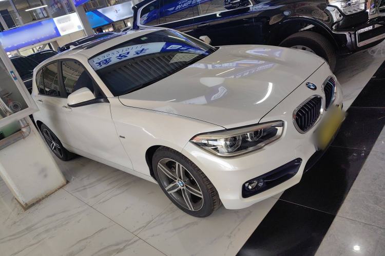 Used BMW 1 Series 2018 118i Sport Design Package Exterior 5