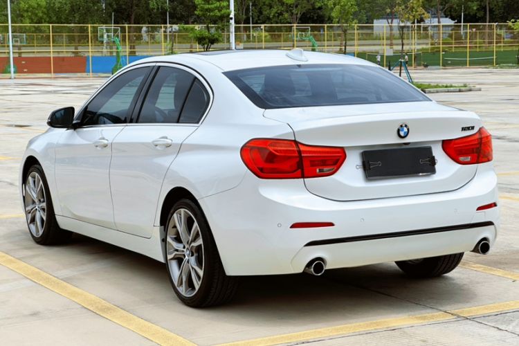 Used BMW 1 Series 2018 Restyled 120i Design Package Edition Exterior 5