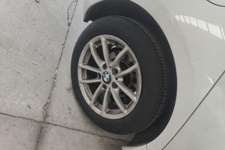 Used BMW 1 Series 2018 118i Leading Model Exterior 5