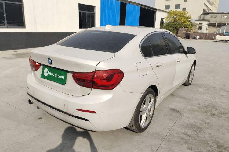 Used BMW 1 Series 2018 118i Design Package Edition Exterior 5