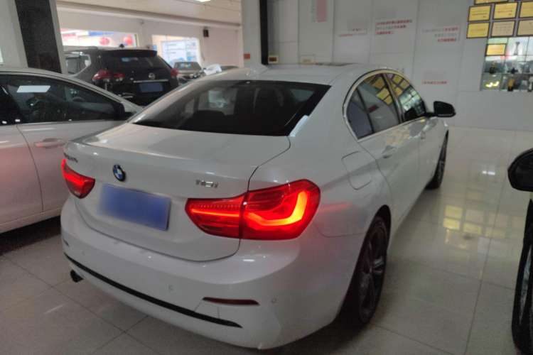 Used BMW 1 Series 2018 118i Sport Edition Exterior 5