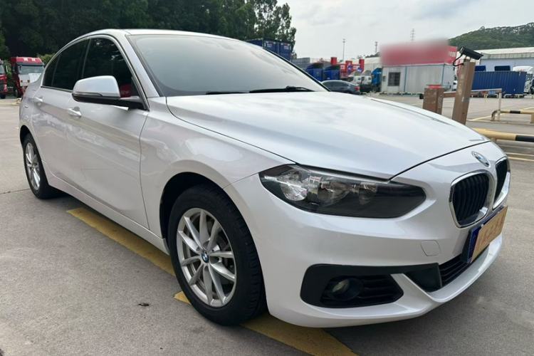 Used BMW 1 Series 2018 118i Fashion Model Exterior 6