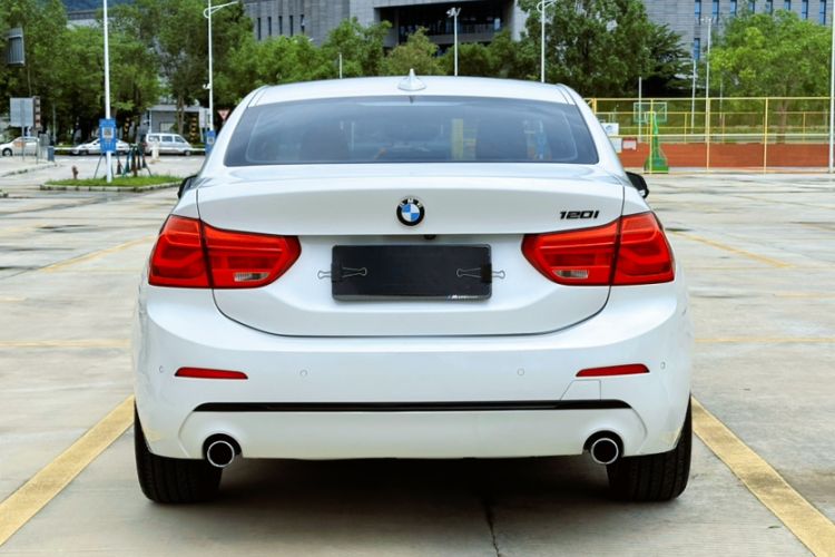 Used BMW 1 Series 2018 Restyled 120i Design Package Edition Exterior 6