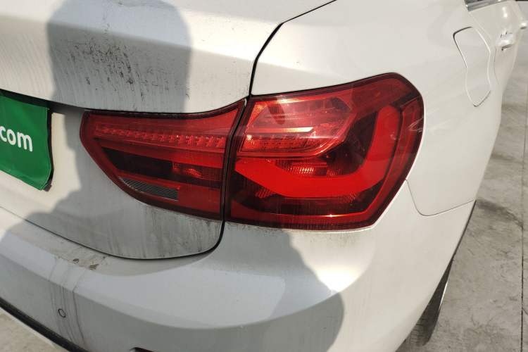 Used BMW 1 Series 2018 118i Design Package Edition Exterior 6