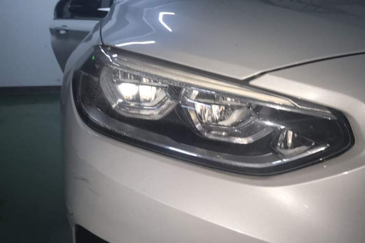 Used BMW 1 Series 2018 118i Sport Edition Exterior 6