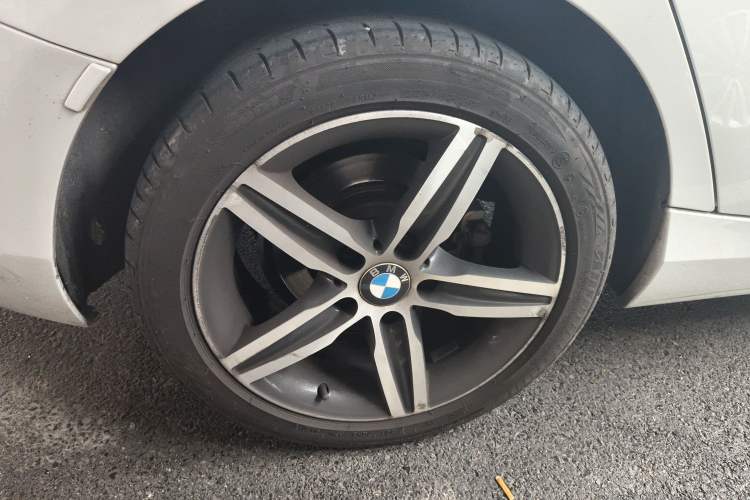 Used BMW 1 Series 2018 118i Sport Design Package Exterior 7