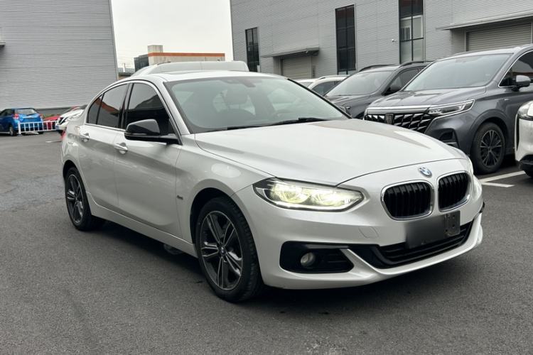 Used BMW 1 Series 2018 118i Sport Edition Exterior 7