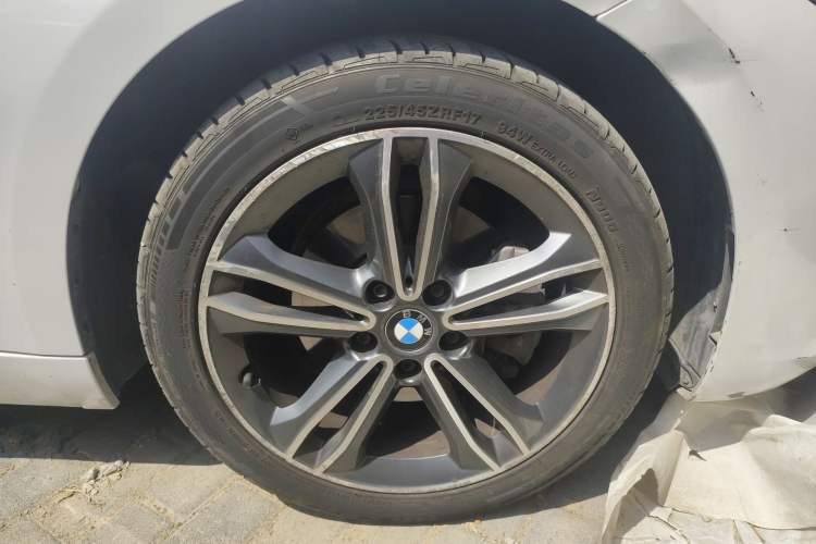 Used BMW 1 Series 2018 Facelifted 118i Sport Edition Exterior 7