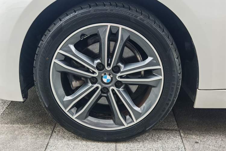 Used BMW 1 Series 2018 Facelifted 118i Sport Edition Exterior 8
