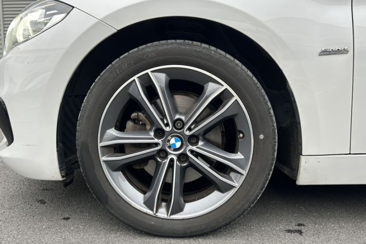 Used BMW 1 Series 2018 118i Sport Edition Exterior 8