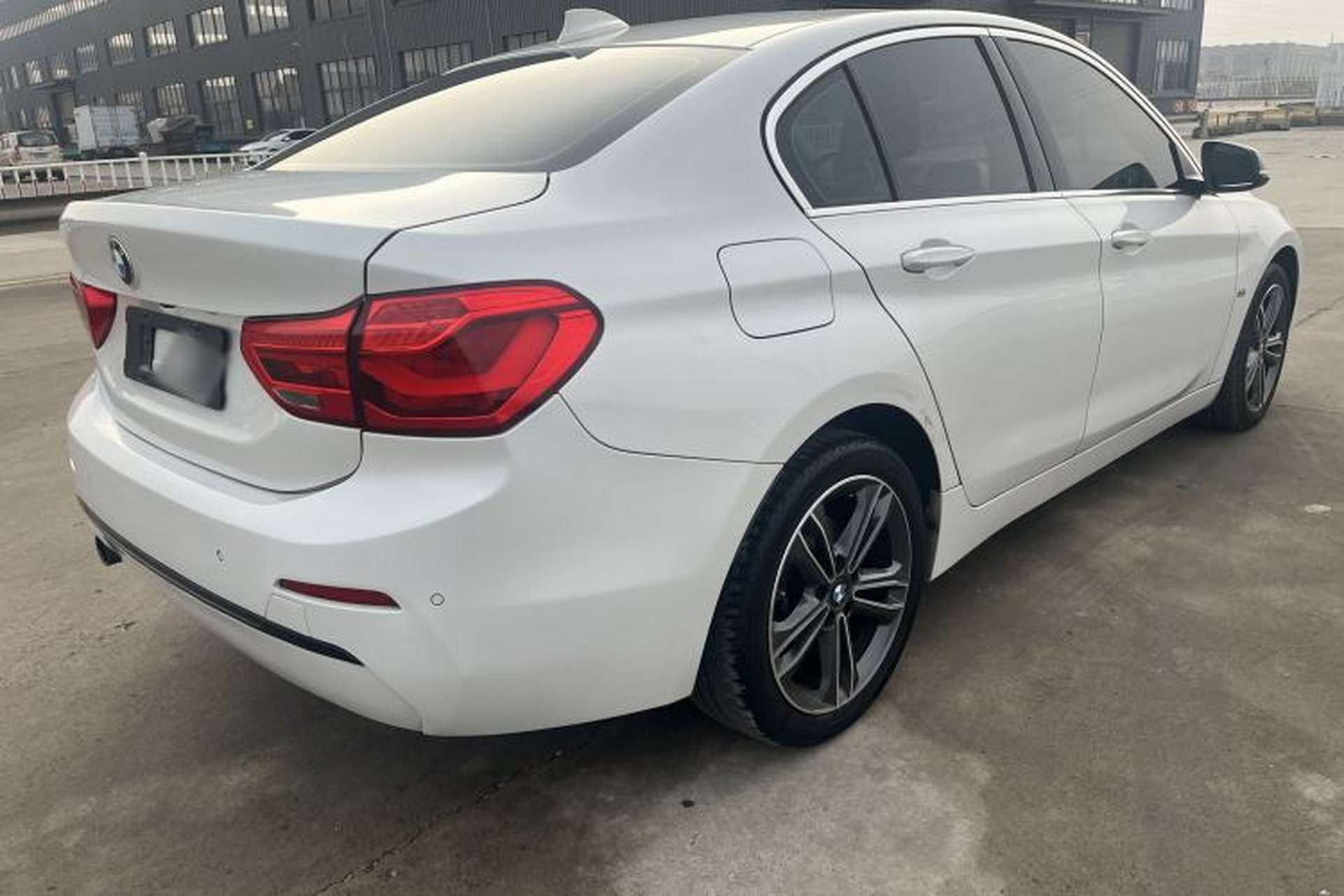 Used BMW 1 Series 2018 118i Sport Edition Exterior 8