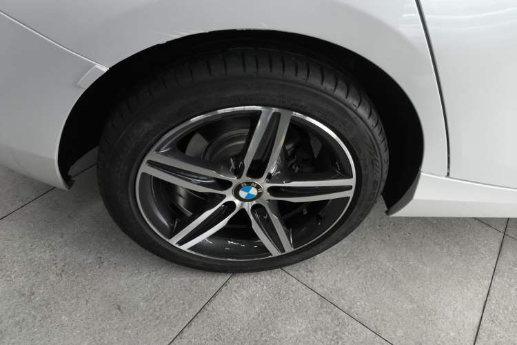 Used BMW 1 Series 2018 118i Sport Design Package Exterior 8