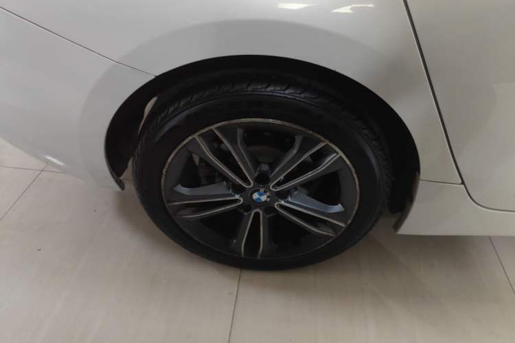 Used BMW 1 Series 2018 118i Sport Edition Exterior 8