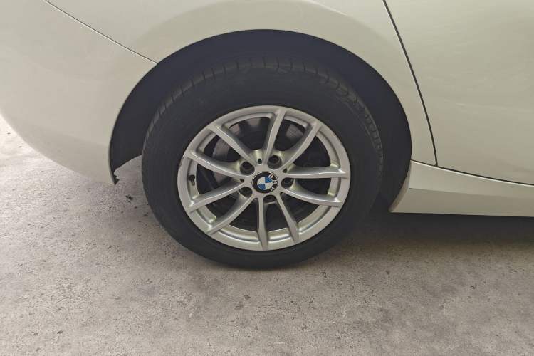 Used BMW 1 Series 2018 118i Leading Model Exterior 8
