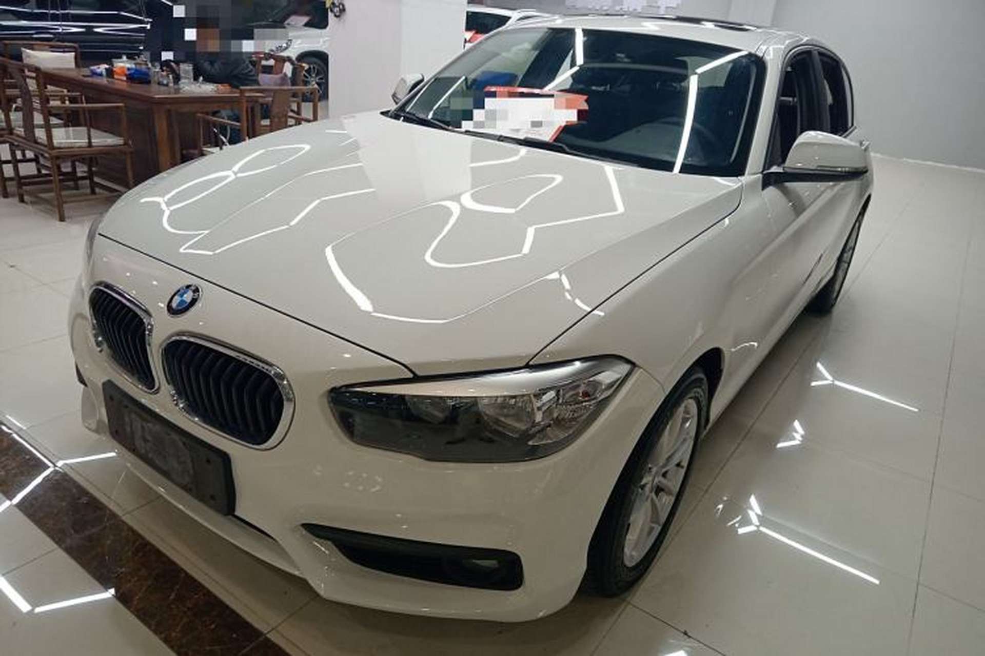 Used BMW 1 Series 2018 118i Leading Model Front Left 45 Deg