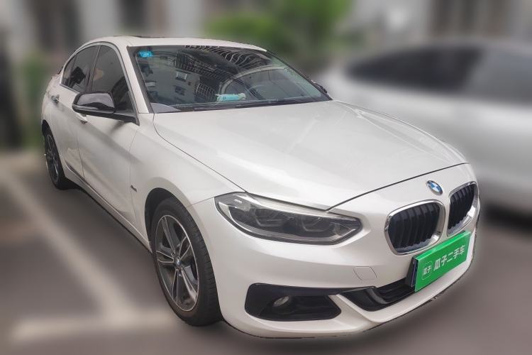 Used BMW 1 Series 2018 118i Sport Edition Front Right 45 Deg