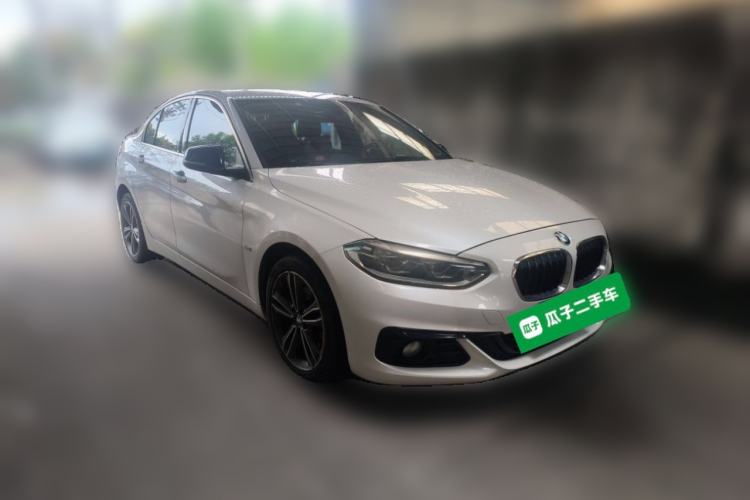 Used BMW 1 Series 2018 118i Sport Edition Front Right 45 Deg