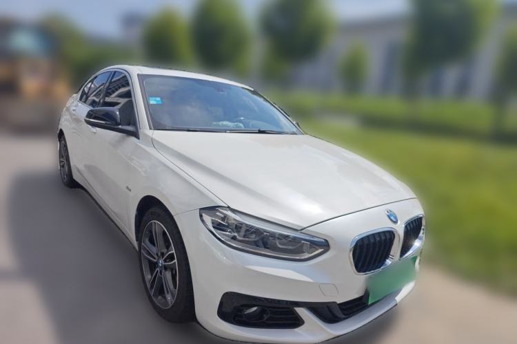 Used BMW 1 Series 2018 118i Sport Edition Front Right 45 Deg
