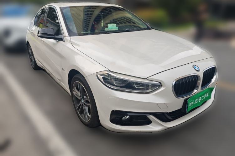 Used BMW 1 Series 2018 118i Sport Edition Front Right 45 Deg