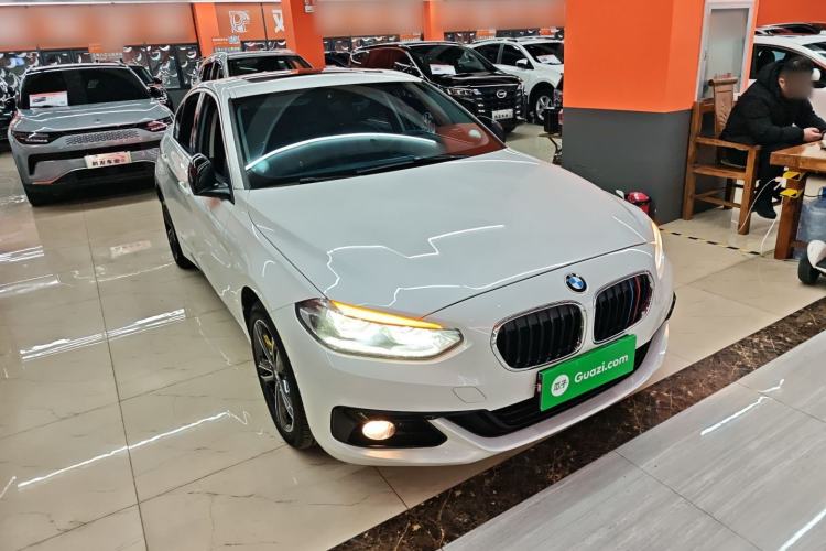 Used BMW 1 Series 2018 Facelifted 118i Sport Edition Front Right 45 Deg