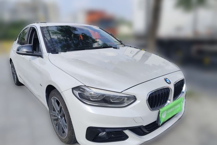 Used BMW 1 Series 2018 118i Sport Edition Front Right 45 Deg