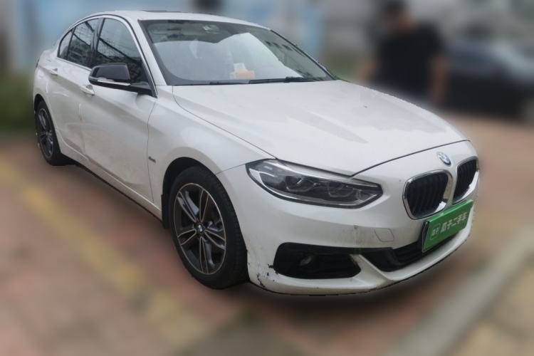 Used BMW 1 Series 2018 118i Sport Edition Front Right 45 Deg