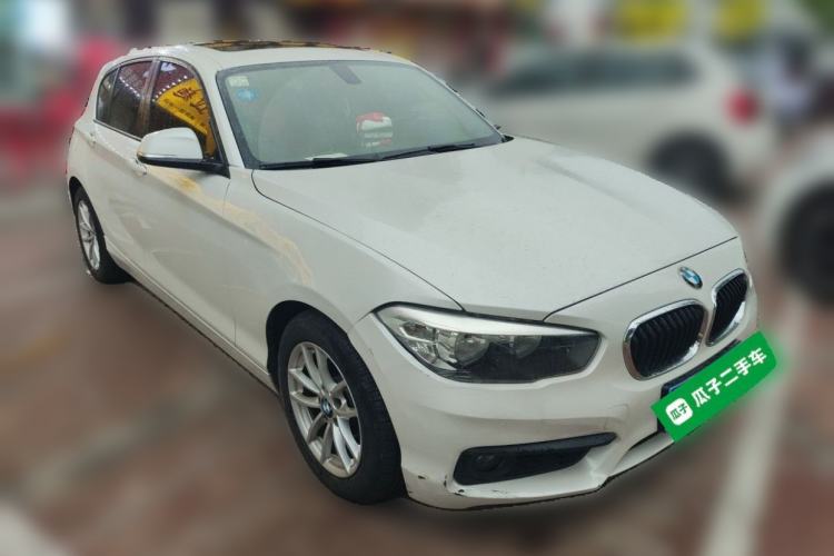 Used BMW 1 Series 2018 118i Leading Model Front Right 45 Deg