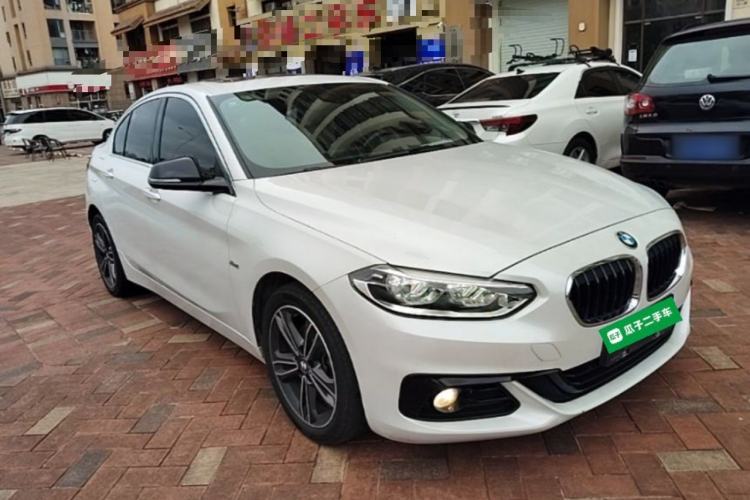 Used BMW 1 Series 2018 118i Sport Edition Front Right 45 Deg