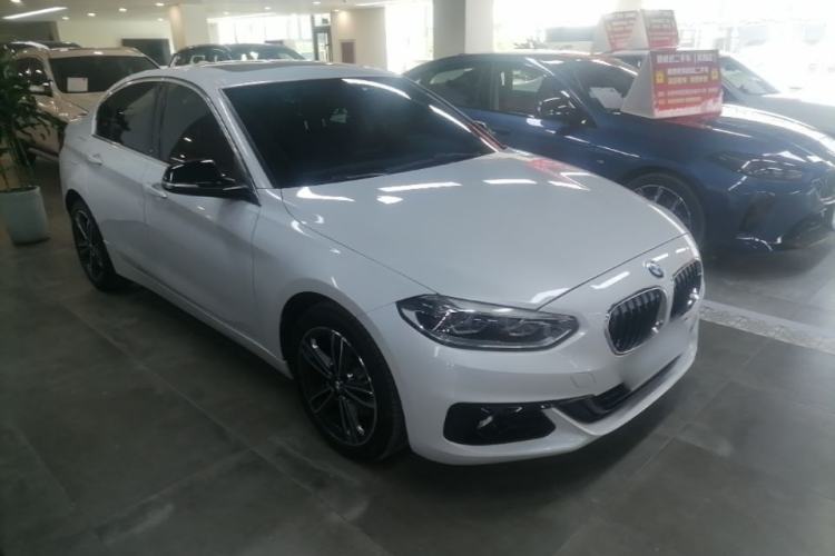 Used BMW 1 Series 2018 Facelifted 118i Sport Edition Front Right 45 Deg