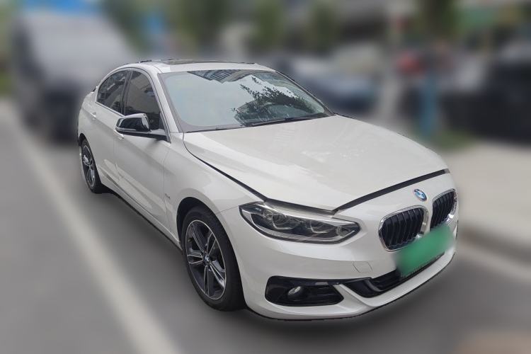Used BMW 1 Series 2018 118i Sport Edition Front Right 45 Deg